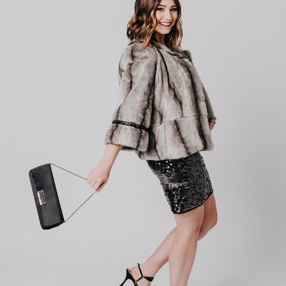 Aldo black satin large clutch with mirror detail. Smoke silver chain - Picture 2 of 10